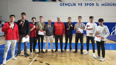 Malatya Doğuş  Spor Boks Takımı 2 Altın 2 Gümüş 1 bıronz Madalya