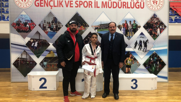Malatya Doğuş Tekvando Takımı Türkiye Yarı Finalinde 5 Madalyayla Döndü
